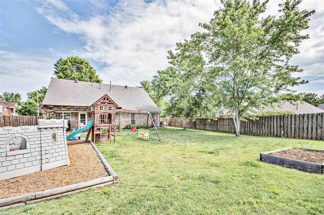 Building Photo - 5335 Mahogany Ridge Dr