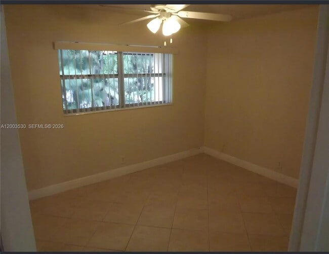 Building Photo - 6709 N Kendall Dr