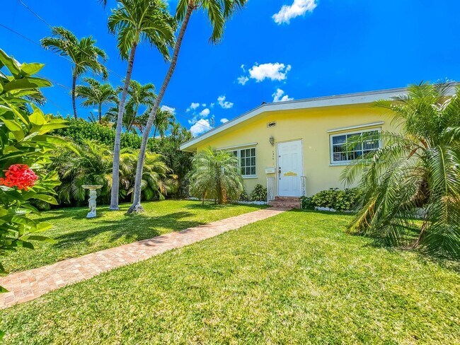 Primary Photo - Ready move in - Price reduction!