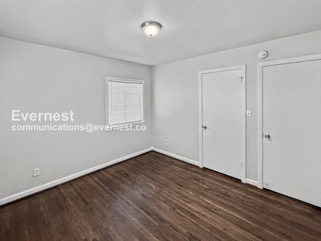 Building Photo - 9825 Virginianna Dr