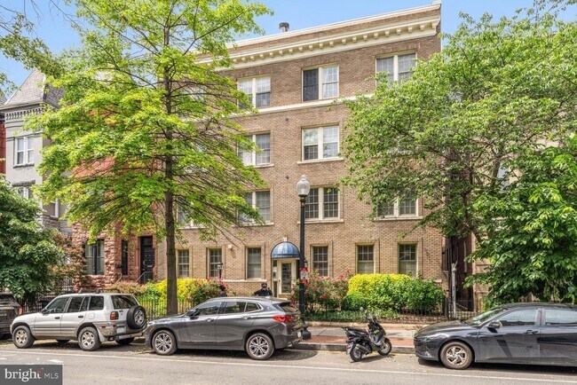 Building Photo - 1736 18th St NW
