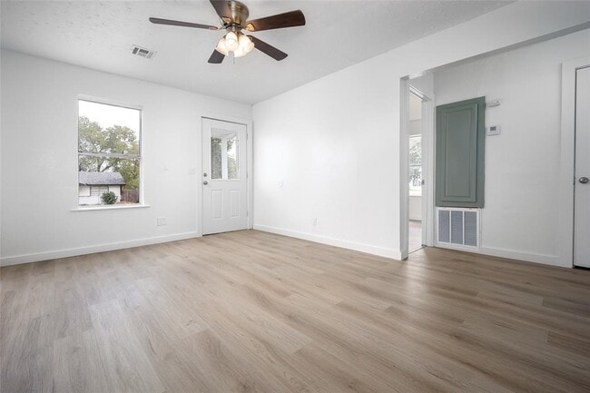 Building Photo - 119 S Harrison Ave