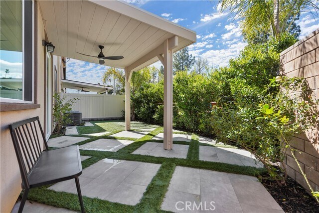 Building Photo - 23201 W Canterbury Way