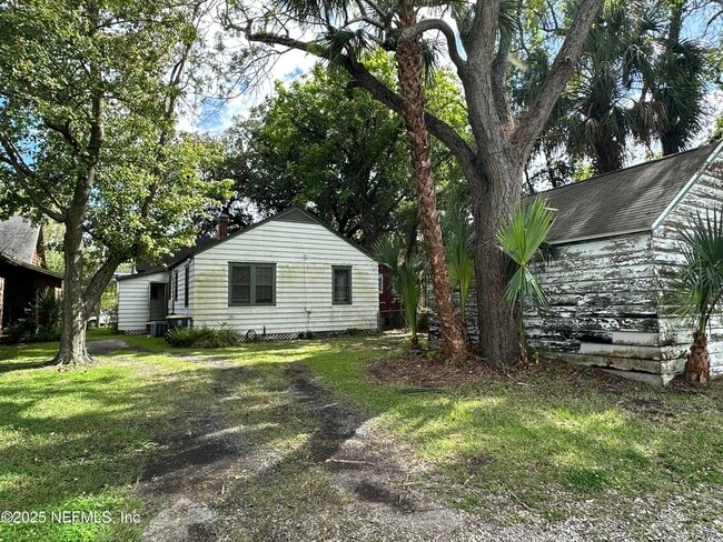 Building Photo - 2011 Dellwood Ave
