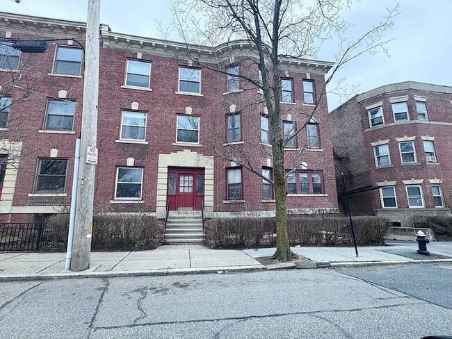 Building Photo - 260 Aspinwall Ave