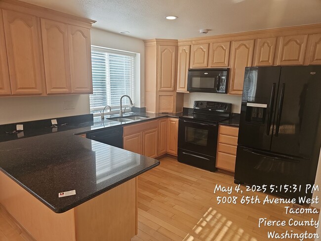 Building Photo - University Place Custom Rambler home for R...