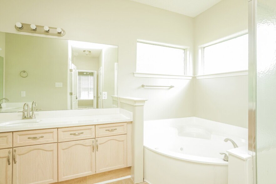 Building Photo - 6856 Cades Brook Dr
