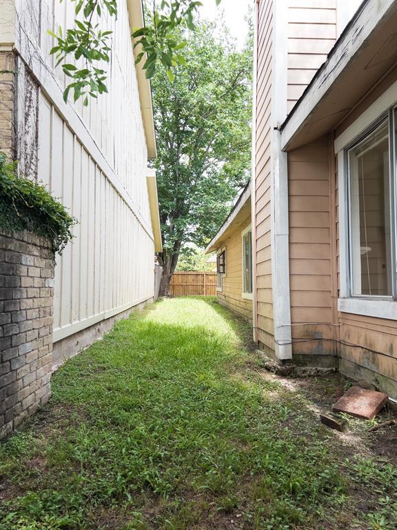 Building Photo - 2803 Meadowgrass Ln
