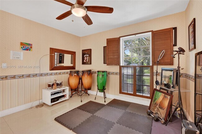 Building Photo - 7521 SW 165th Terrace