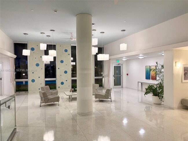 Building Photo - 3 Island Ave