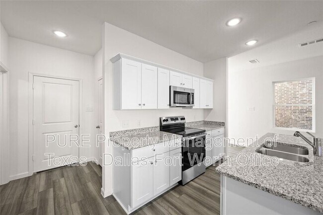 Building Photo - 241 Berthe Ct