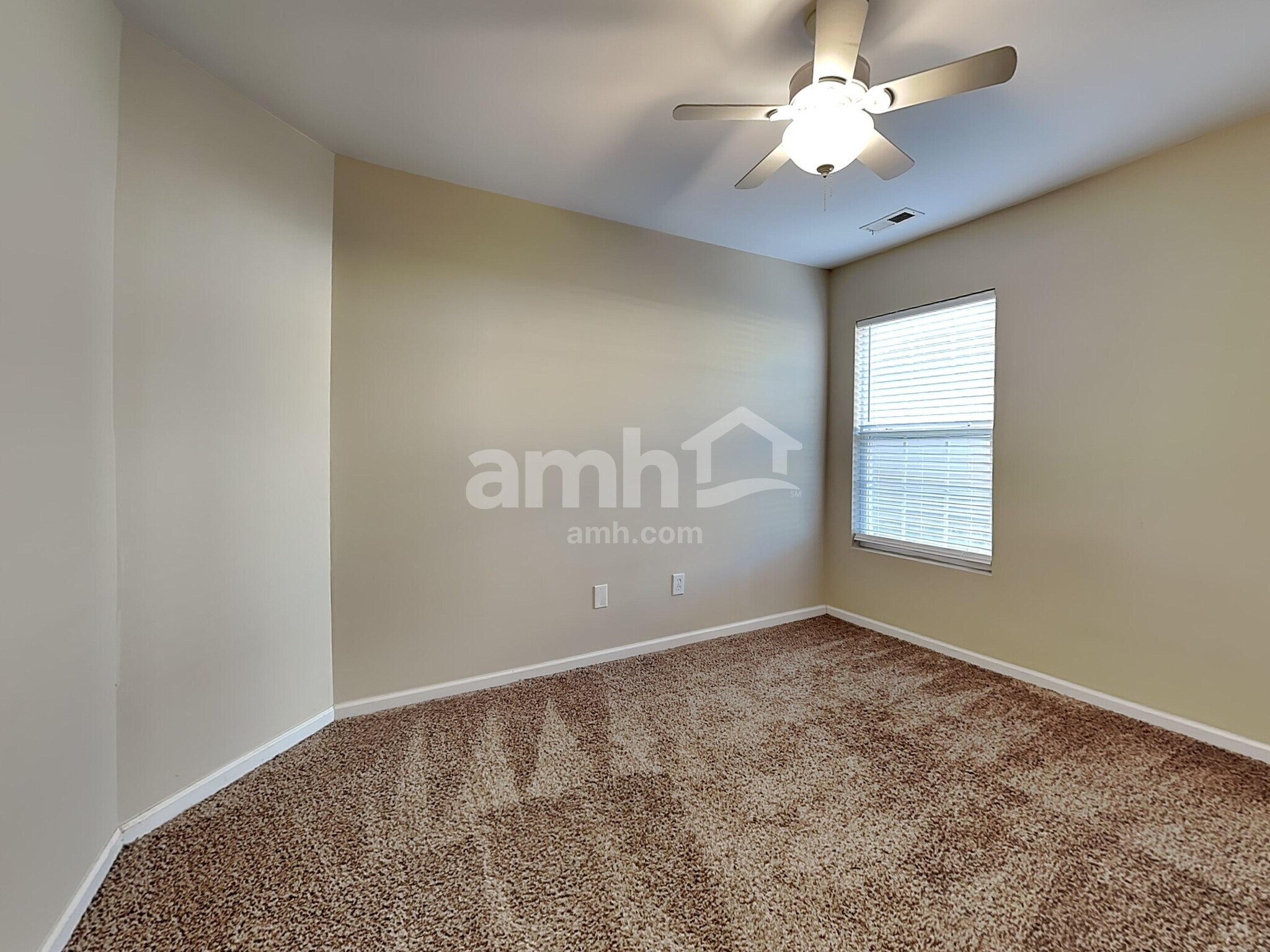 Building Photo - 5015 Whitfield Ct