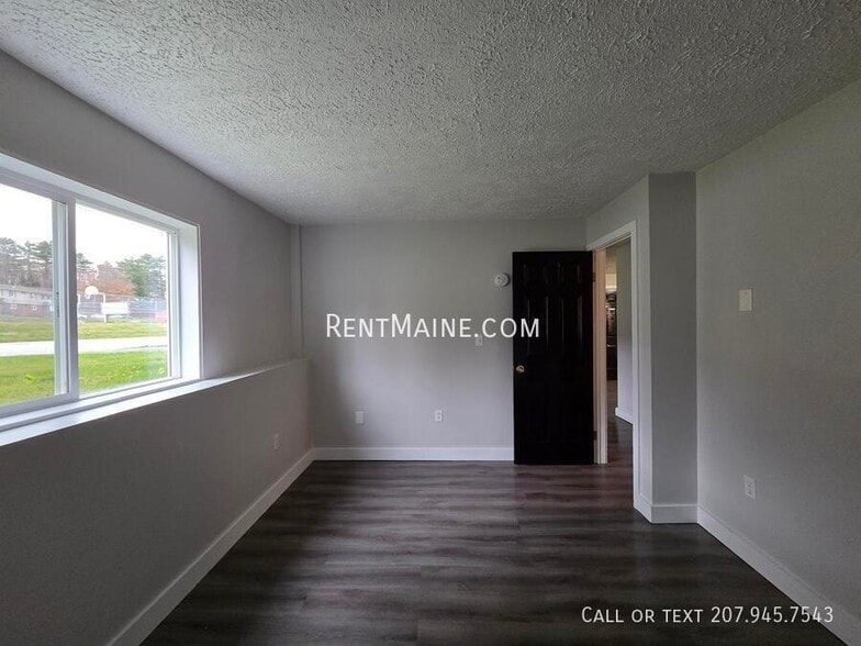 Building Photo - 22 Hillside Ln