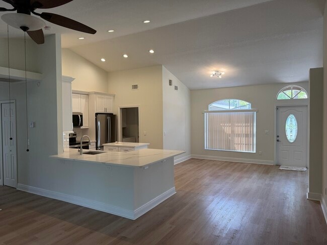 Building Photo - 14307 80th Ln N