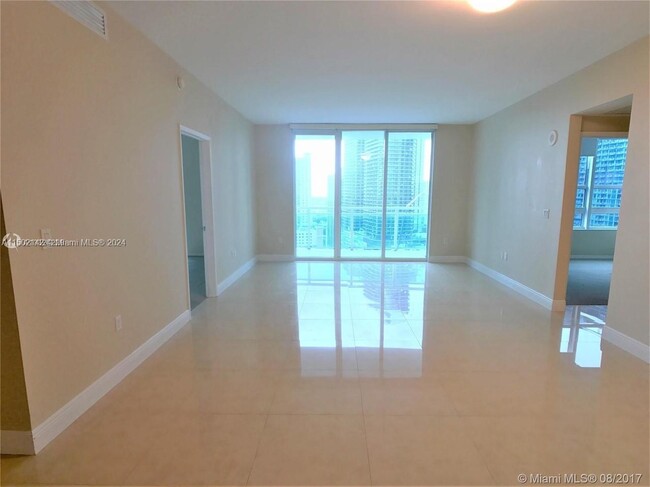 Building Photo - 951 Brickell Ave