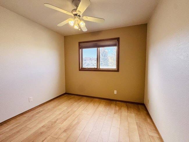 Building Photo - 2153 Alpine Dr