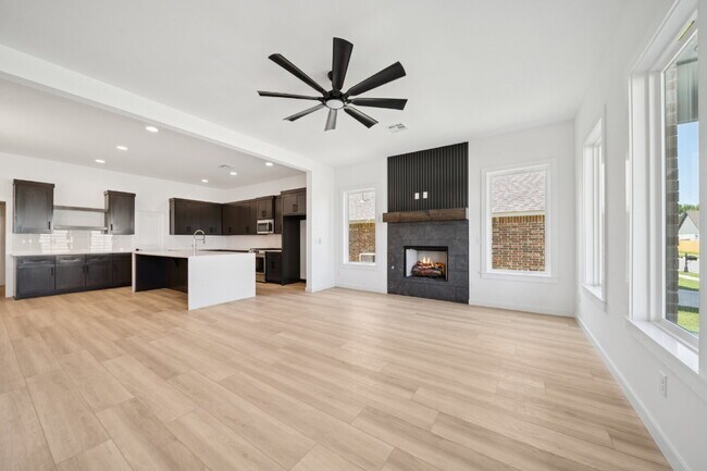 Building Photo - Modern 4/2.5 New Construction