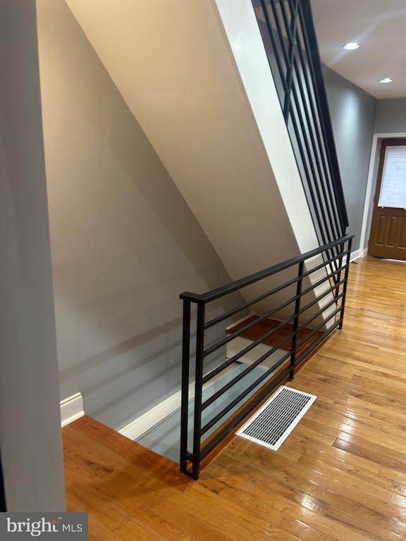 Building Photo - 2417 S Rosewood St