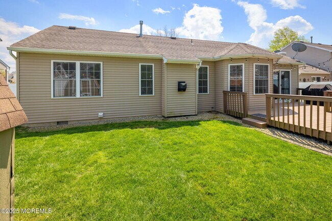 Building Photo - 148 Mizzen Ave