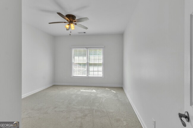 Building Photo - 320 Rissington Psge