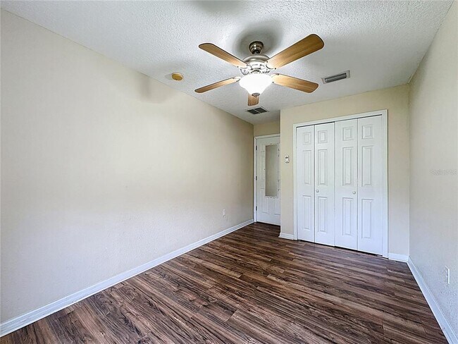 Building Photo - 725 Bittern Ln