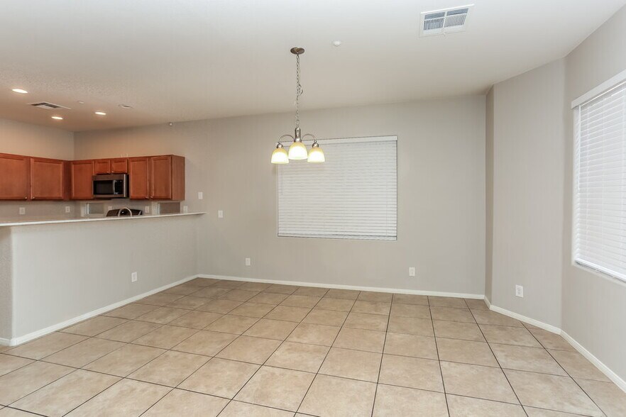 Building Photo - 8928 Brentwood Grove Ct