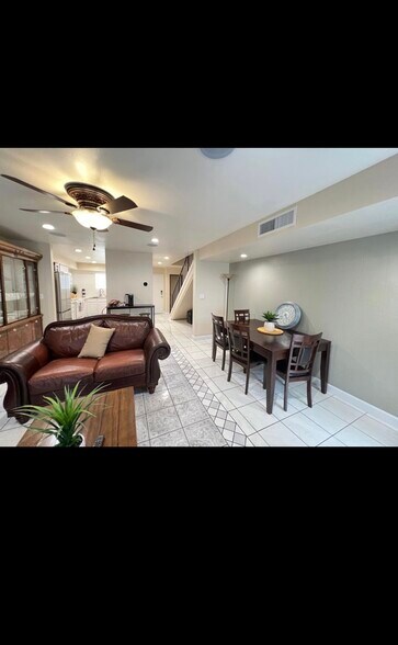 Primary Photo - 7651 Reseda Blvd