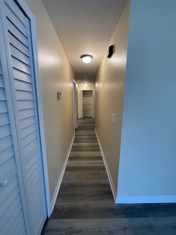 Building Photo - 2704 E 19th Ave