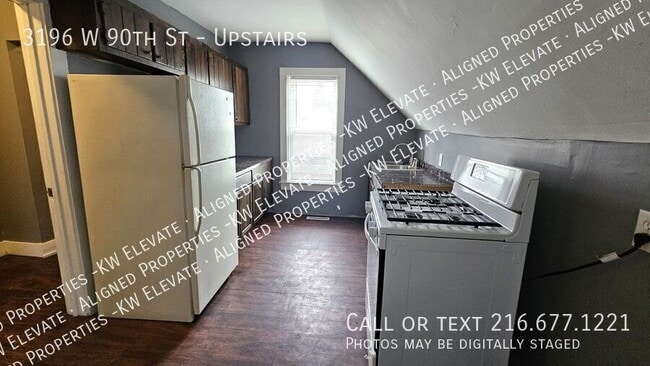 Building Photo - 3196 W 90th St