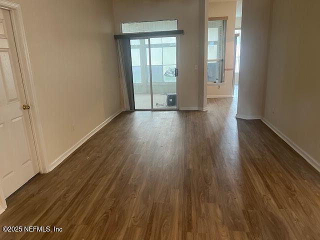 Building Photo - 2095 Willesdon Dr E