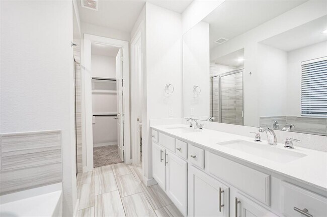 Building Photo - 27028 Hidden Rock Ct