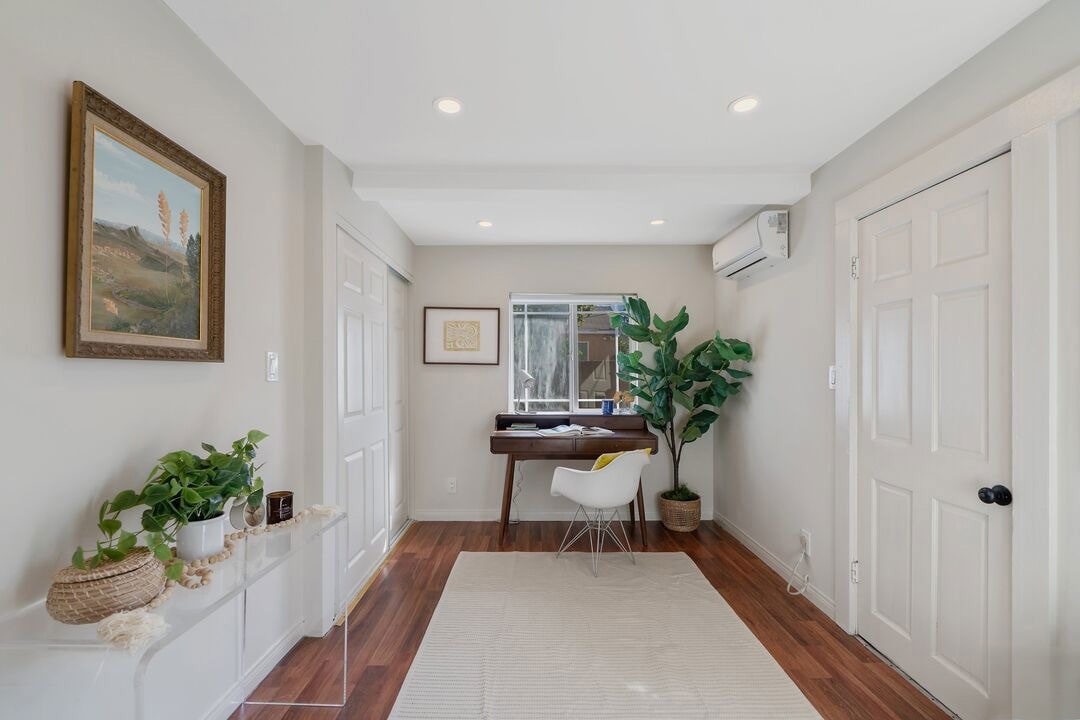 Building Photo - 2324 S Highland Ave