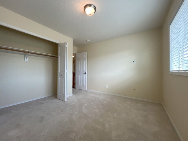 Building Photo - Elegant 5-Bedroom + Bonus Room Home with Modern Upgrades and Serene Outdoor Space