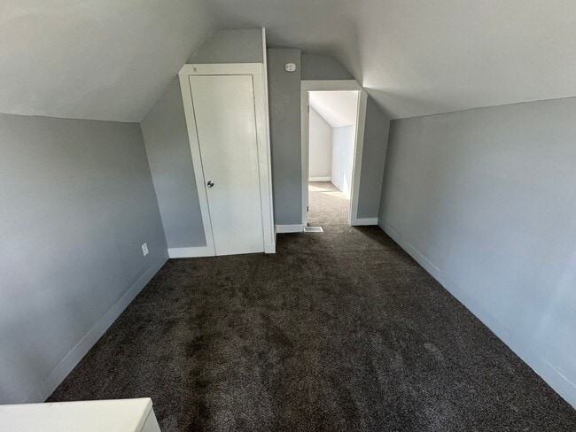 Building Photo - Newly Remodeled 2-Bed, 1-Bath Home in Hami...