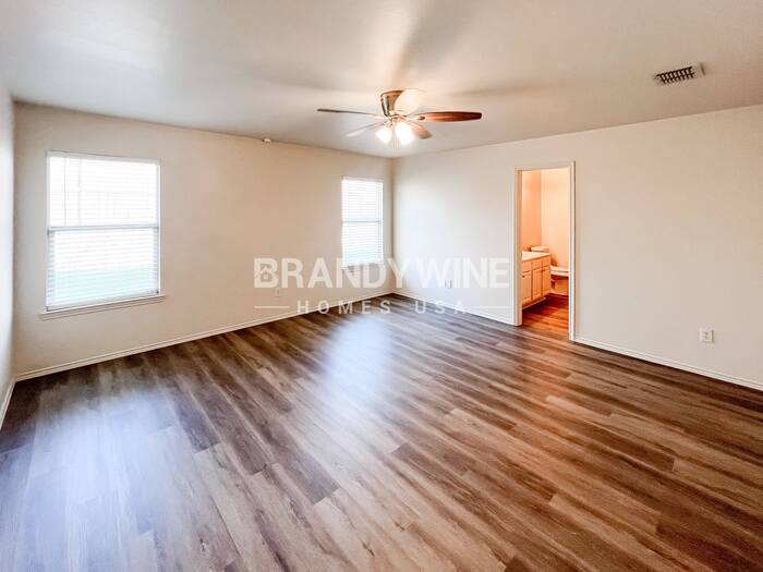 Building Photo - 523 Indian Paintbrush Dr