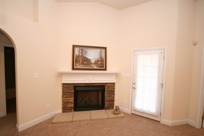 Building Photo - 235 Crab Orchard Dr