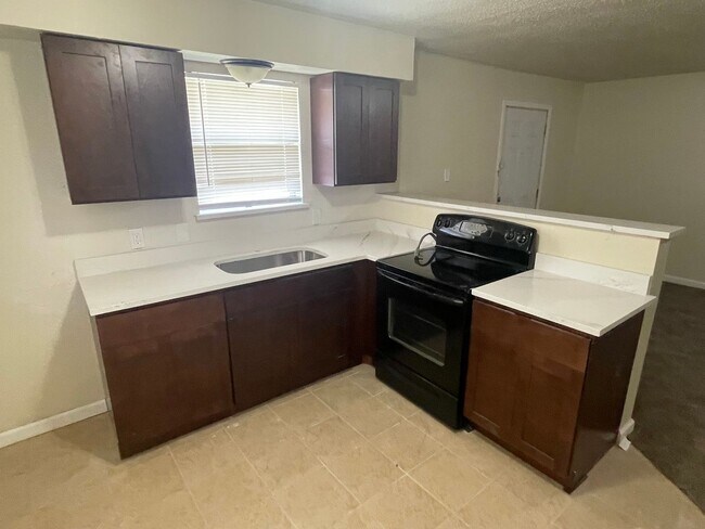 Building Photo - 3 Bedroom House in Carrollton, TX (Fully Renovated!)