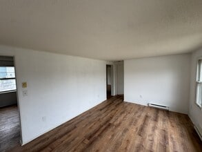 Building Photo - 138 Ruby St