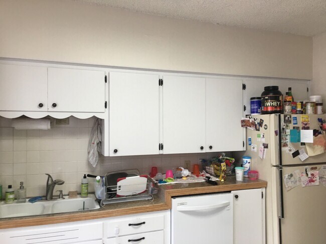 Kitchen - 4512 Stone Way N