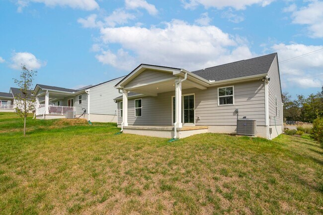 Building Photo - 711 Cottage Dr