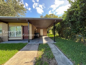 Building Photo - 116 Hope Cir