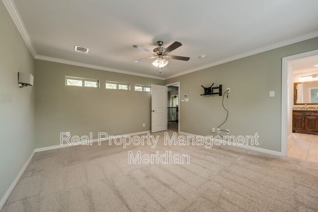 Building Photo - 625 Turtledove Ln