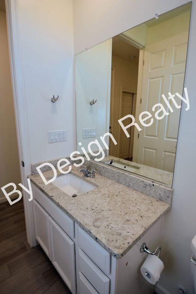 Building Photo - Gladden Farms 3 Bed 2 Bath+Den - 3 Car Garage