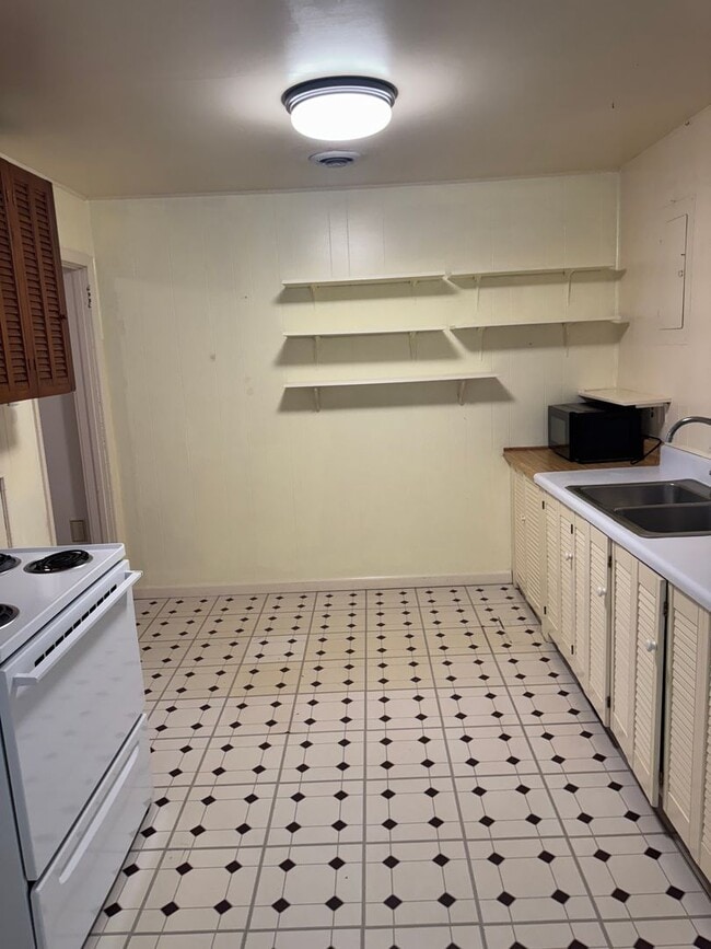 Building Photo - Charming home in the Heart of Bristol VA