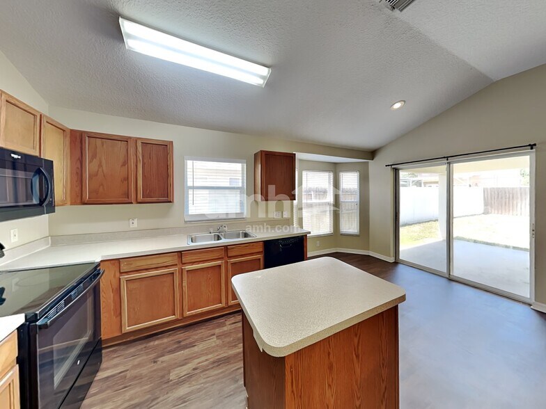 Building Photo - 12828 Standbridge Dr
