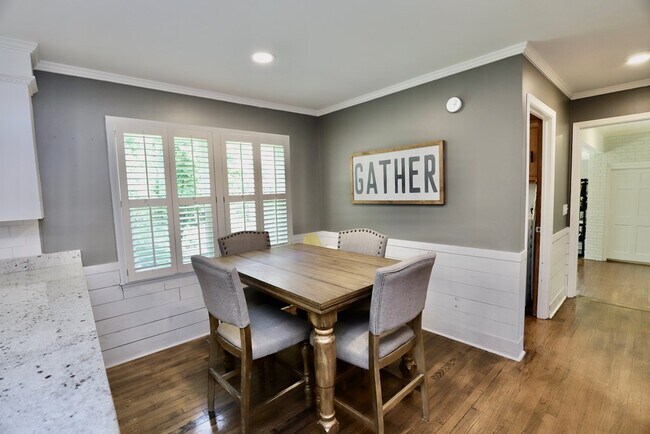 Building Photo - 2459 Clematis Trail