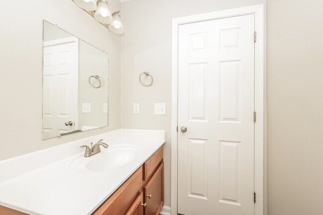 Building Photo - 3001 Gale Ct