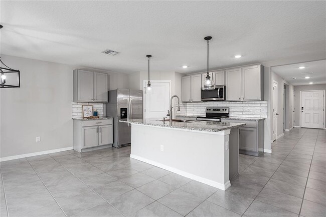 Building Photo - 12143 Kingsley Trl