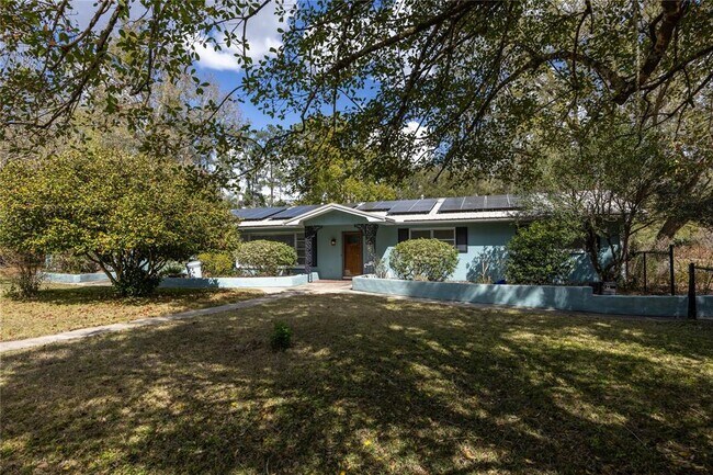 Building Photo - 1421 NW 30th St