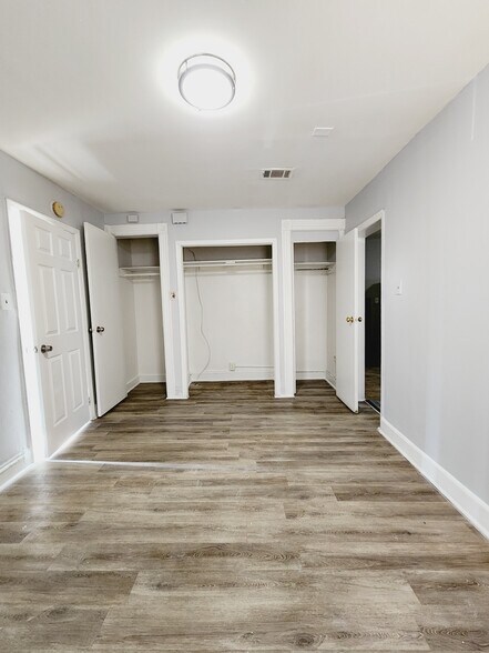 Building Photo - 72 Van Nostrand Ave